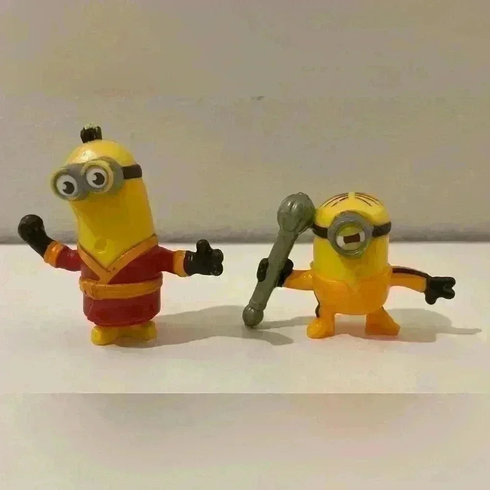 2019 Mcdonald's Two Minions Bath Robe Kevin and‎ Kill Bill Figures
